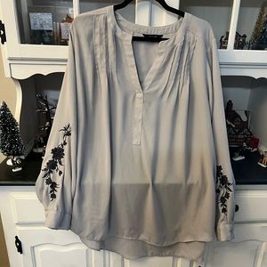 Womens‎ blouse